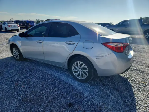2T1BURHE6JC038230 2018 TOYOTA COROLLA - Image 2