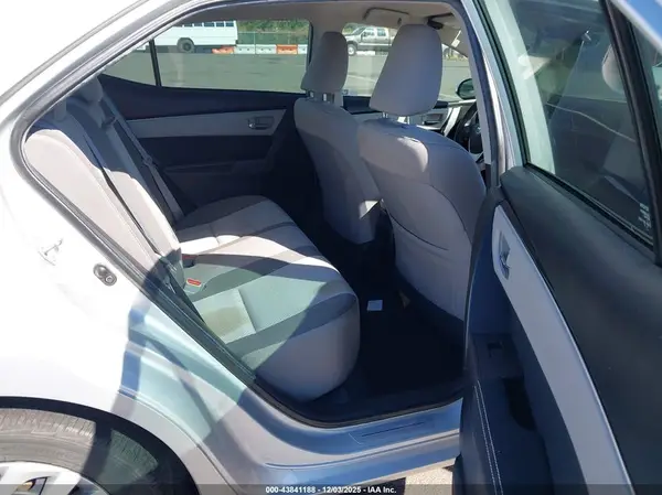 2T1BURHE6JC039054 2018 TOYOTA COROLLA - Image 8
