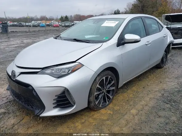 2T1BURHE6JC041693 2018 TOYOTA COROLLA - Image 2