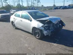 2T1BURHE6JC043718 2018 TOYOTA COROLLA