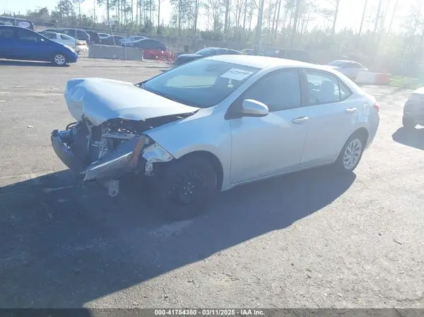 2T1BURHE6JC043718 2018 TOYOTA COROLLA - Image 2
