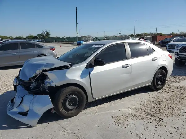 2T1BURHE6JC044111 2018 TOYOTA COROLLA - Image 1