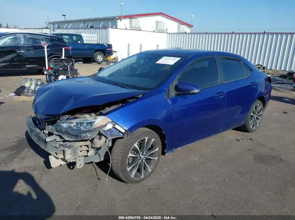 2T1BURHE6JC046473 2018 TOYOTA COROLLA - Image 2