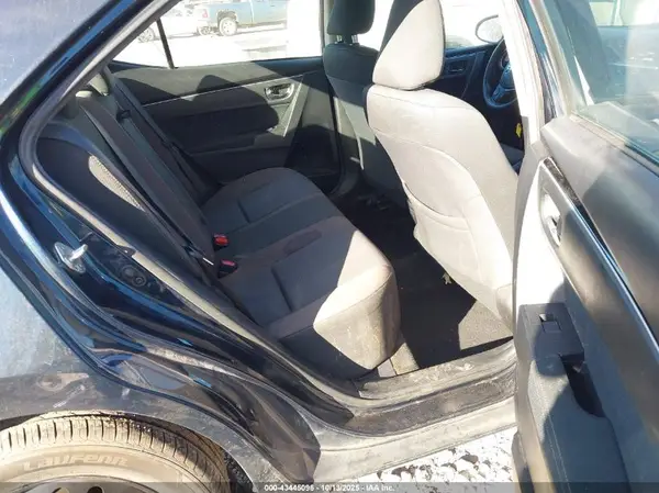 2T1BURHE6JC047168 2018 TOYOTA COROLLA - Image 8