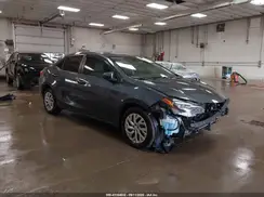2T1BURHE6JC047428 2018 TOYOTA COROLLA