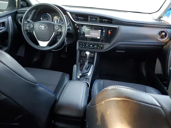 2T1BURHE6JC047655 2018 TOYOTA COROLLA - Image 8