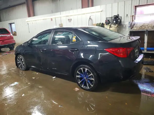 2T1BURHE6JC047963 2018 TOYOTA COROLLA - Image 2