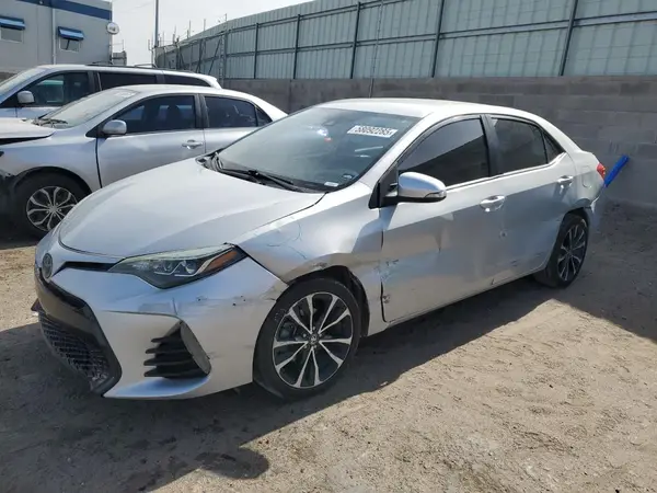 2T1BURHE6JC051821 2018 TOYOTA COROLLA - Image 1