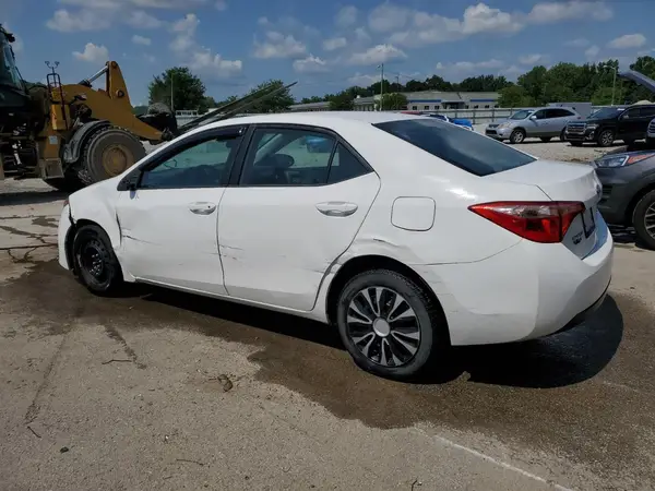 2T1BURHE6JC055657 2018 TOYOTA COROLLA - Image 2