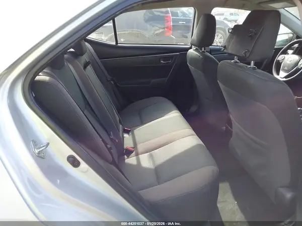 2T1BURHE6JC057621 2018 TOYOTA COROLLA - Image 8