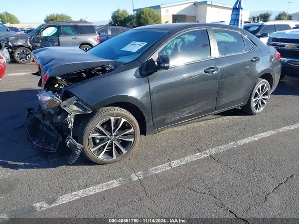 2T1BURHE6JC057635 2018 TOYOTA COROLLA - Image 2