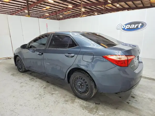 2T1BURHE6JC058784 2018 TOYOTA COROLLA - Image 2