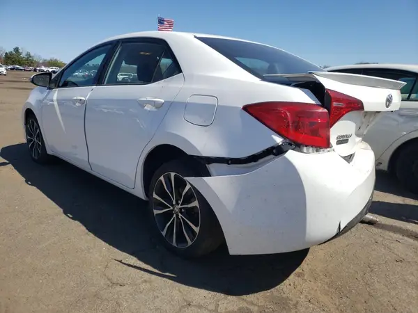 2T1BURHE6JC063760 2018 TOYOTA COROLLA - Image 2