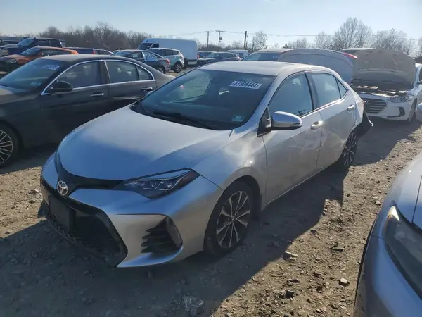 2T1BURHE6JC064956 2018 TOYOTA COROLLA - Image 1