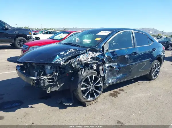 2T1BURHE6JC069672 2018 TOYOTA COROLLA - Image 2