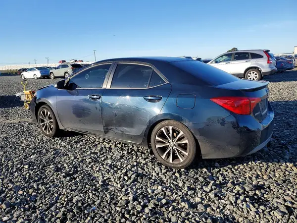2T1BURHE6JC071471 2018 TOYOTA COROLLA - Image 2