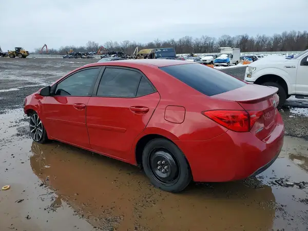 2T1BURHE6JC071969 2018 TOYOTA COROLLA - Image 2