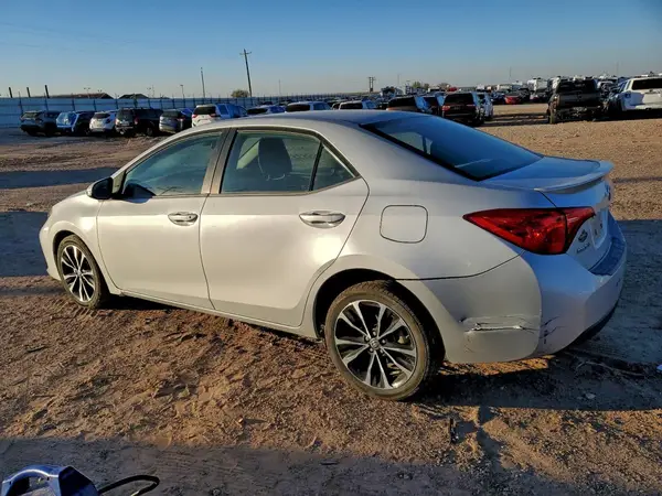 2T1BURHE6JC073639 2018 TOYOTA COROLLA - Image 2