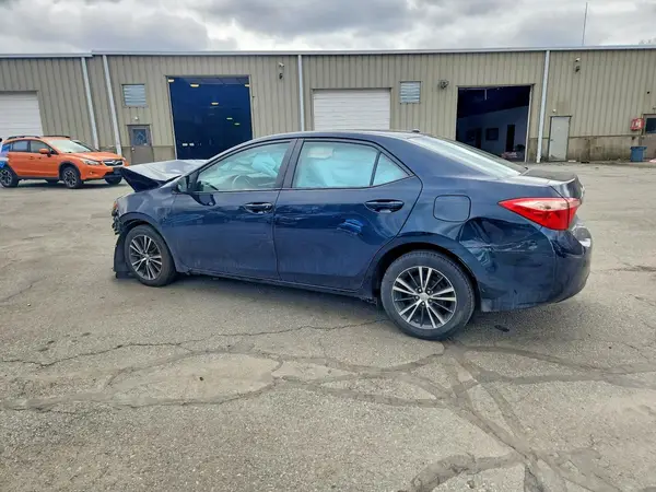 2T1BURHE6JC080171 2018 TOYOTA COROLLA - Image 2