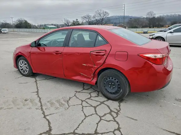 2T1BURHE6JC080669 2018 TOYOTA COROLLA - Image 2
