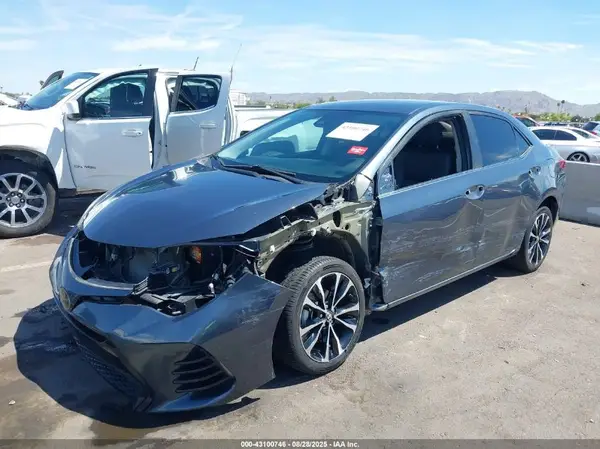 2T1BURHE6JC086343 2018 TOYOTA COROLLA - Image 2