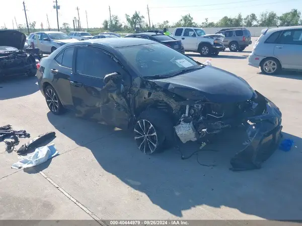 2T1BURHE6JC089551 2018 TOYOTA COROLLA - Image 1