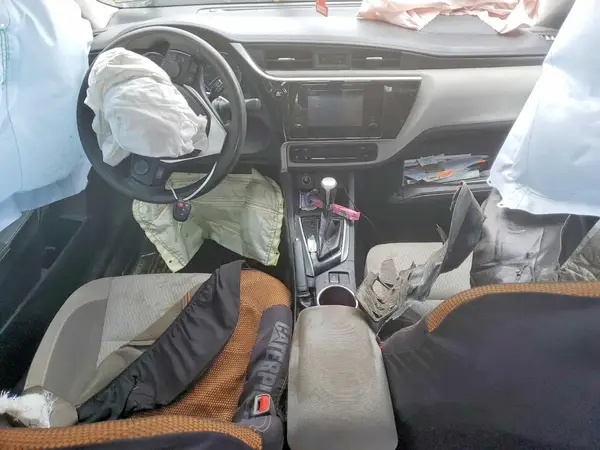 2T1BURHE6JC090005 2018 TOYOTA COROLLA - Image 8