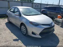 2T1BURHE6JC091042 2018 TOYOTA COROLLA