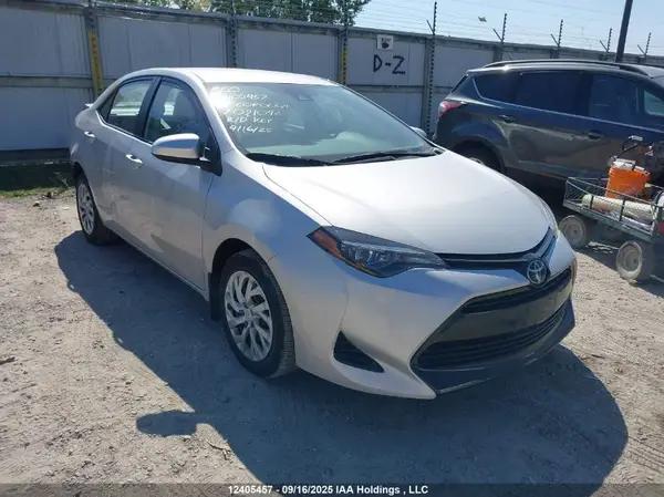 2T1BURHE6JC091042 2018 TOYOTA COROLLA - Image 1