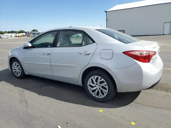 2T1BURHE6JC092000 2018 TOYOTA COROLLA - Image 2
