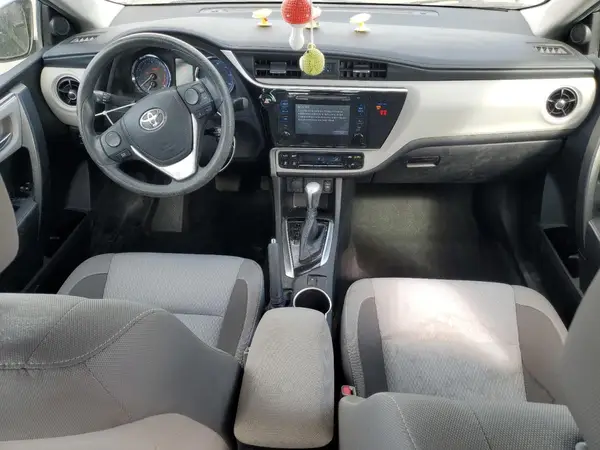 2T1BURHE6JC092000 2018 TOYOTA COROLLA - Image 8