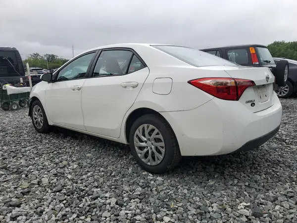 2T1BURHE6JC092322 2018 TOYOTA COROLLA - Image 2