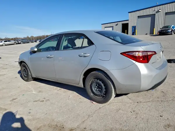 2T1BURHE6JC096399 2018 TOYOTA COROLLA - Image 2