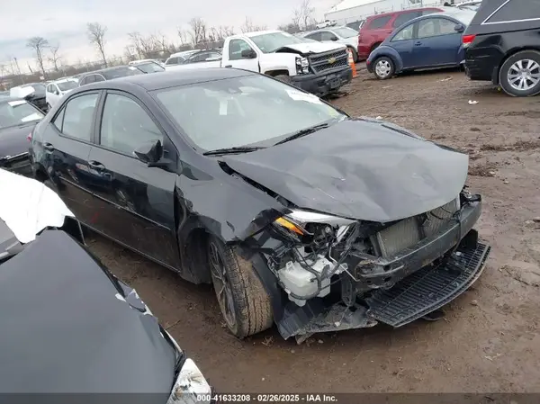 2T1BURHE6JC101018 2018 TOYOTA COROLLA - Image 1