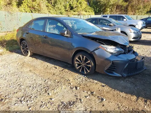 2T1BURHE6JC104128 2018 TOYOTA COROLLA - Image 1