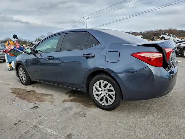 2T1BURHE6JC105523 2018 TOYOTA COROLLA - Image 2