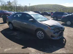 2T1BURHE6JC107370 2018 TOYOTA COROLLA