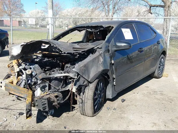 2T1BURHE6JC111774 2018 TOYOTA COROLLA - Image 2