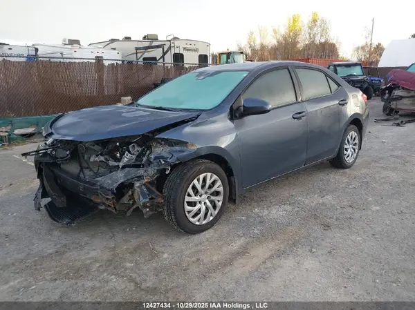 2T1BURHE6JC120796 2018 TOYOTA COROLLA - Image 2
