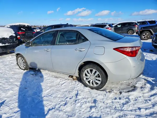 2T1BURHE6JC121110 2018 TOYOTA COROLLA - Image 2