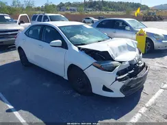2T1BURHE6JC121351 2018 TOYOTA COROLLA