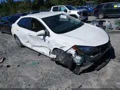 2T1BURHE6JC121575 2018 TOYOTA COROLLA