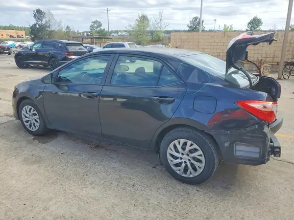 2T1BURHE6JC122631 2018 TOYOTA COROLLA - Image 2