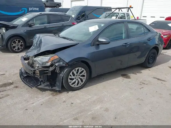 2T1BURHE6JC965180 2018 TOYOTA COROLLA - Image 2