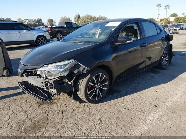 2T1BURHE6JC966815 2018 TOYOTA COROLLA - Image 2