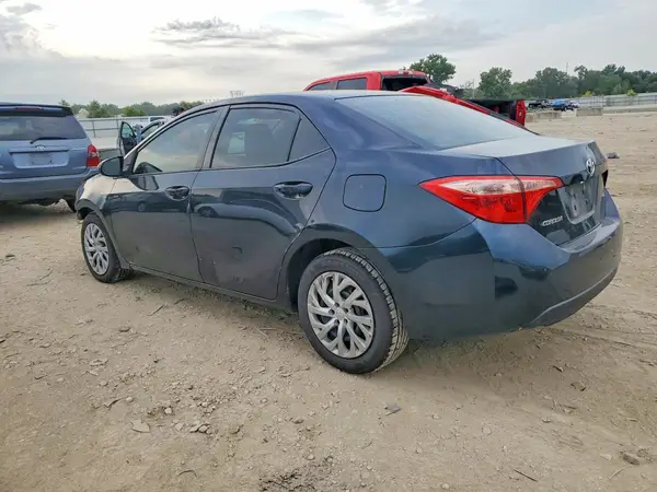 2T1BURHE6JC967821 2018 TOYOTA COROLLA - Image 2