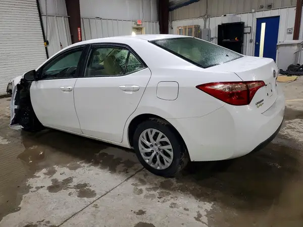 2T1BURHE6JC969214 2018 TOYOTA COROLLA - Image 2