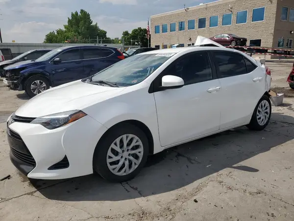 2T1BURHE6JC970167 2018 TOYOTA COROLLA - Image 1
