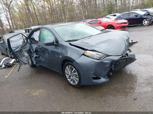 2T1BURHE6JC970833 2018 TOYOTA COROLLA - Image 1