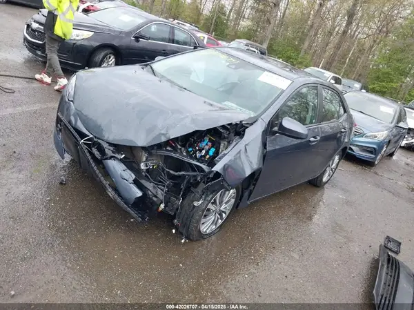 2T1BURHE6JC970833 2018 TOYOTA COROLLA - Image 2